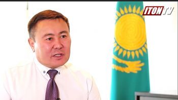 Казахский политолог: мы ни самолет, ни Навального не сажали