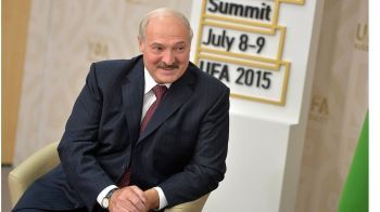 Лукашенко наживается на войне в Донбассе 