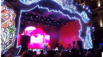 Новогодняя Москва: Пир во время чумы