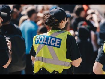 Майор Михаил Зингерман: Если полиция действует жестко - значит есть причина