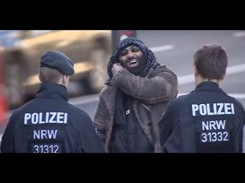 Почему в Германии мигранты смеются над полицией?