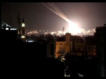 Чьи стены охранял еврейский страж?