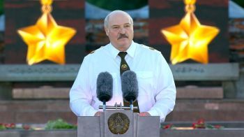 Лукашенко отмерил себе два срока. Или больше