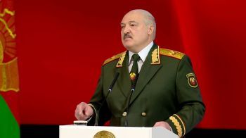 Лукашенко идет на войну?